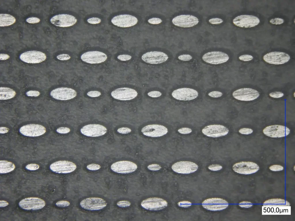 Ovale-Frontansicht-1300x975