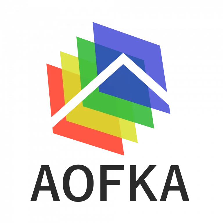 Logo mit bunten, überlappenden Quadraten und weißer dachförmiger Linie, darunter schwarze Schrift